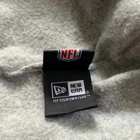 2 Miami Dolphins Pom Beanies / Winter hats - Picture 3 of 6